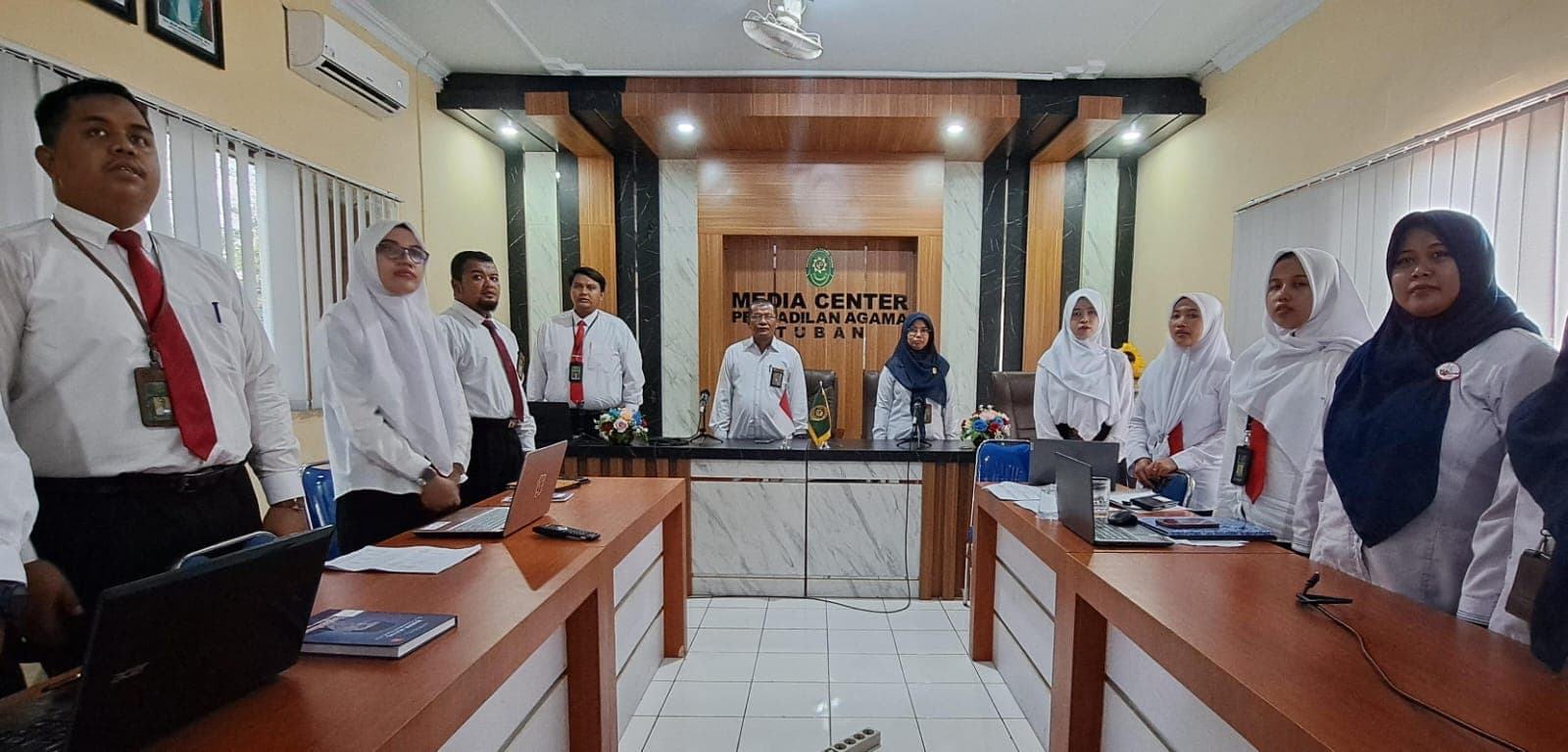 Wujudkan Peradilan yang Bersih PA Tuban Mengikuti Webinar Pengendalian Gratifikasi dan Korupsi