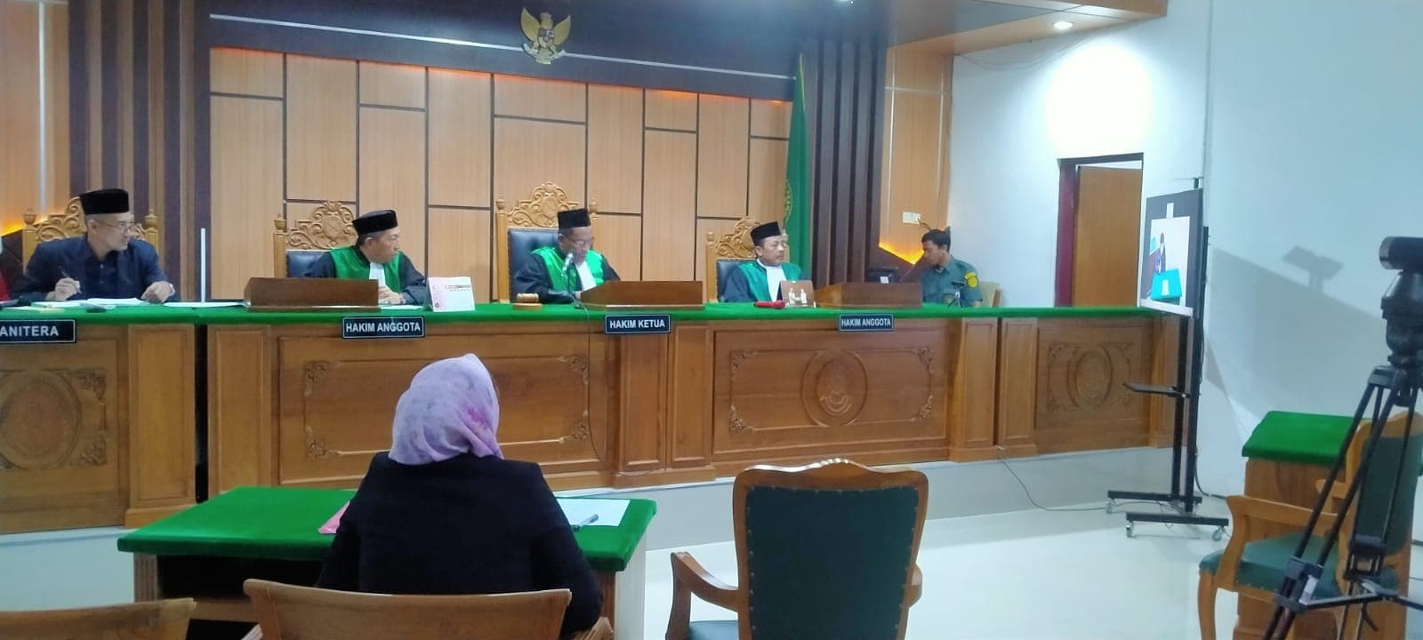 Memperkuat Layanan Berbasis Teknologi, PA Tuban Laksanakan Sidang Online bersama Pengadilan Agama Lumajang